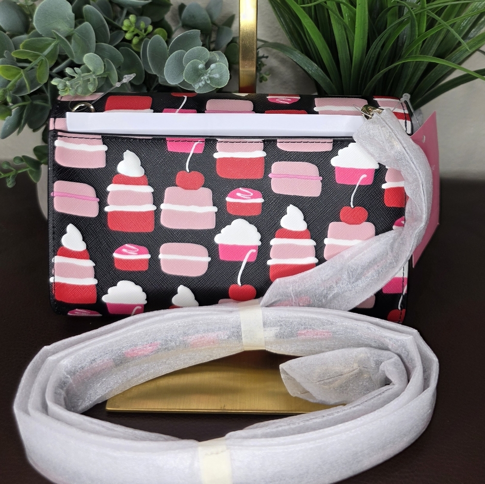 Kate Spade Laurel Way Mini Pastries Cupcakes Crossbody - Picture 7 of 7